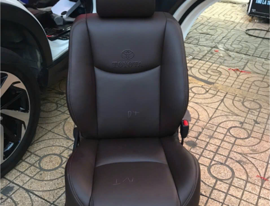 TOYOTA RUSH BỌC GHẾ DA  