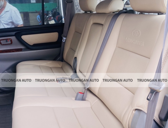 BỌC GHẾ DA XE TOYOTA LANDCRUISER 