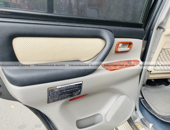 BỌC GHẾ DA XE TOYOTA LANDCRUISER 