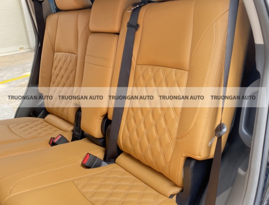 TOYOTA LAND CRUISER PRADO BỌC GHẾ DA SANG TRỌNG 