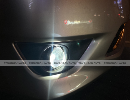 TOYOTA INNOVA 2013 ĐỘ ĐÈN GẦM CHÍNH HÃNG 