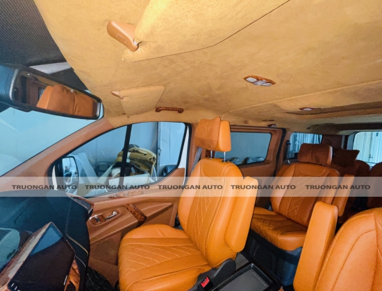 FORD TOURNEO ĐỔI MÀU NỘI THẬT SANG - XỊN - MỊN