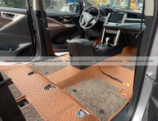 TOYOTA INNOVA TRẢI THẢM LÓT SÀN 360 SANG TRỌNG 