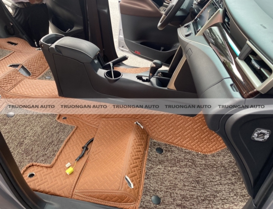 TOYOTA INNOVA TRẢI THẢM LÓT SÀN 360 SANG TRỌNG 