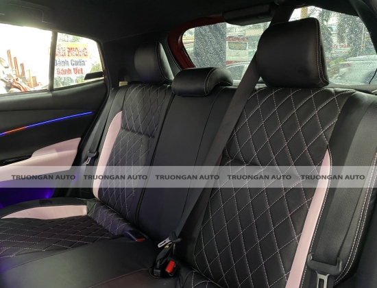  TOYOTA YARIS BỌC GHẾ DA , GẮN CÔNG TẮC CHỈNH  ĐIỆN 