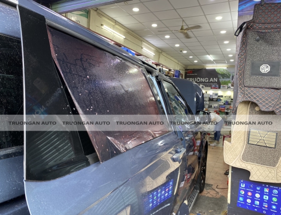 KIA CARNIVAL 2022 DÁN PHIM CÁCH NHIỆT 3M CRYSTALLINE 