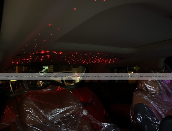 LUNG LINH LẤP LÁNH VỚI BỘ LED TRẦN SAO CHO XE KIA CARNIVAL 2022