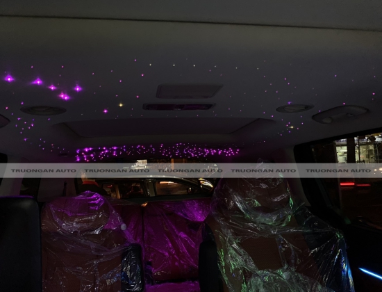 LUNG LINH LẤP LÁNH VỚI BỘ LED TRẦN SAO CHO XE KIA CARNIVAL 2022