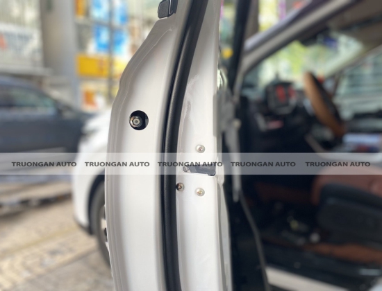 KIA CARNIVAL 2022 LẮP ĐẶT CỬA HÍT OWIN CHÍNH HÃNG 