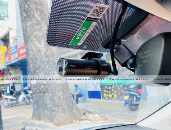 KIA CARNIVAL LẮP ĐẶT CAMERA HÀNH TRÌNH BLACKVUE DR750X-2CH PLUS