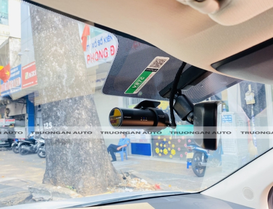 KIA CARNIVAL LẮP ĐẶT CAMERA HÀNH TRÌNH BLACKVUE DR750X-2CH PLUS