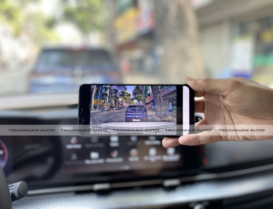 KIA CARNIVAL LẮP ĐẶT CAMERA HÀNH TRÌNH BLACKVUE DR750X-2CH PLUS