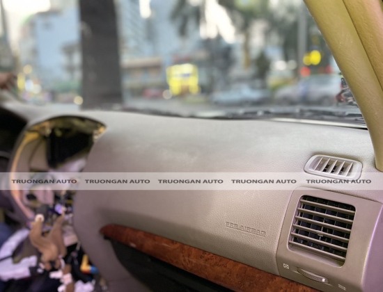 TOYOTA LANDCRUISER PRADO BỌC DA TÁP LÔ 