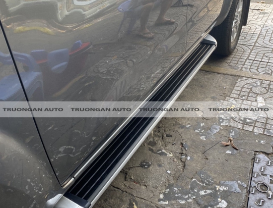 NISSAN NAVARA 2022 LẮP ĐẶT BỆ BƯỚC LÊN XUỐNG 