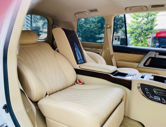 TOYOTA LAND CRUISER  ĐỘ LIMOUSINE CỰC VIP 